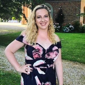 Meet your Posher, Laurel